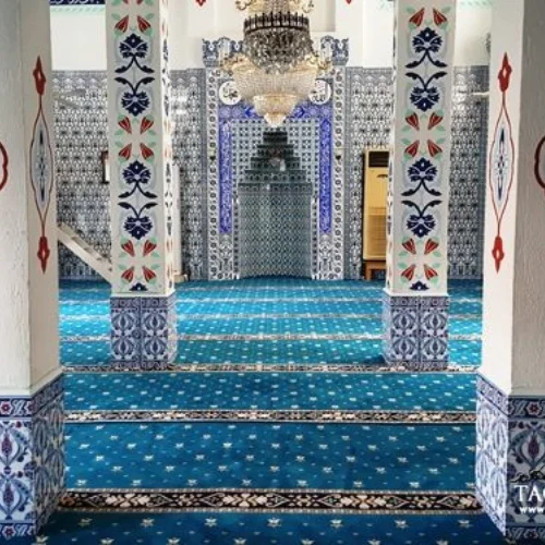 top mosque carpet Dubai