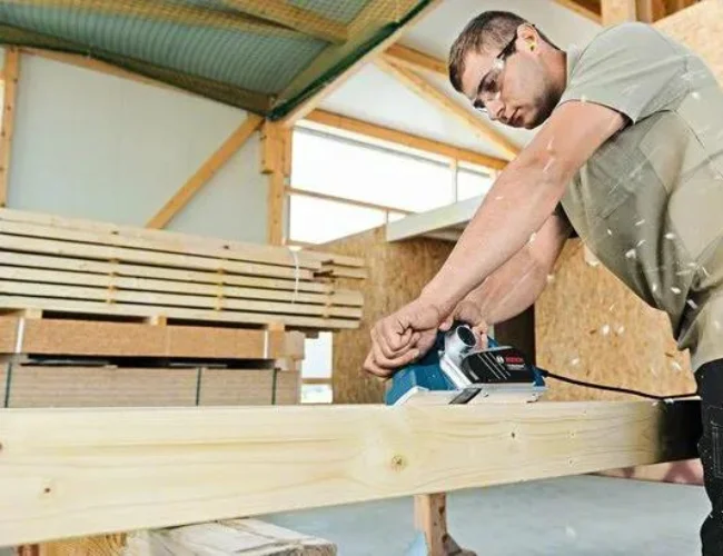 carpentry courses in UAE